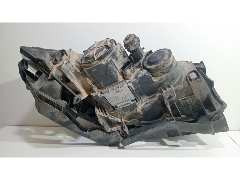 Recambio de faro izquierdo para renault megane ii (bm0/1_, cm0/1_) 1.9 dci referencia OEM IAM 8200412746  