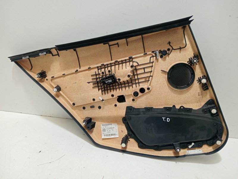 Recambio de guarnecido puerta trasera derecha para bmw 3 (f30, f80) 318 d referencia OEM IAM 77746081  