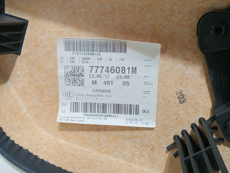 Recambio de guarnecido puerta trasera derecha para bmw 3 (f30, f80) 318 d referencia OEM IAM 77746081  