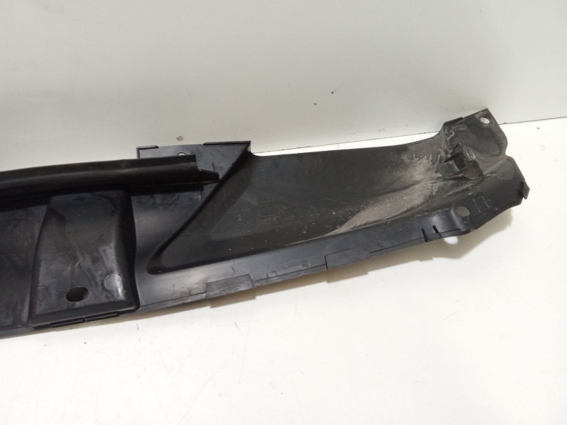 Recambio de rejilla delantera para audi a5 (8t3) 2.0 tdi referencia OEM IAM 8T0807081A  