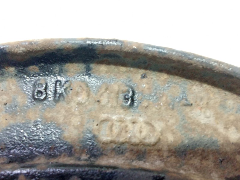 Recambio de soporte brazo suspension delantero izquierdo para audi a5 (8t3) 2.0 tdi referencia OEM IAM 8K0413  