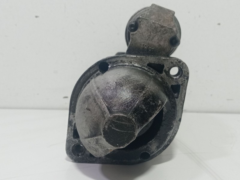 Recambio de motor arranque para ssangyong kyron 2.0 xdi 4x4 referencia OEM IAM 6611513801  