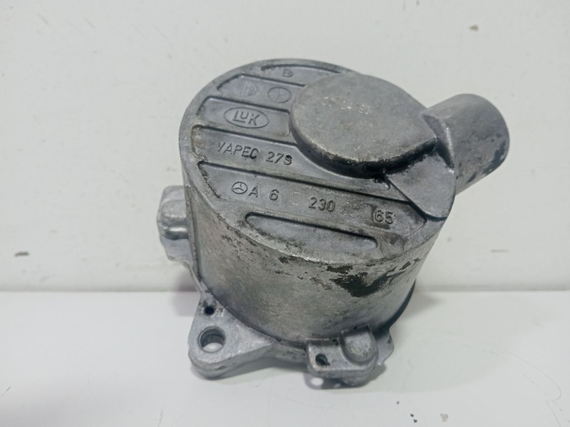 Recambio de depresor freno / bomba vacio para mercedes-benz clase m (w163) ml 270 cdi (163.113) referencia OEM IAM A6122300065  