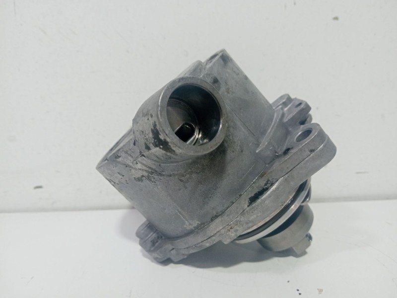 Recambio de depresor freno / bomba vacio para mercedes-benz clase m (w163) ml 270 cdi (163.113) referencia OEM IAM A6122300065  