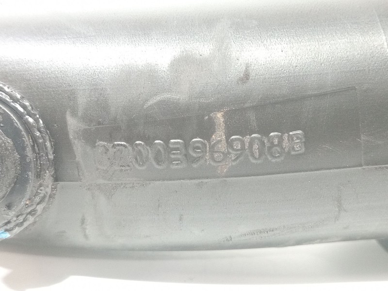 Recambio de tubo para nissan primastar autobús (x83) dci 100 referencia OEM IAM 8200396908  