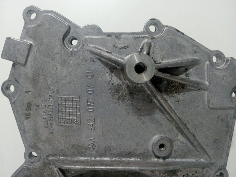 Recambio de tapa distribucion para mercedes-benz clase r (w251) 3.0 cdi cat referencia OEM IAM A6420150701  