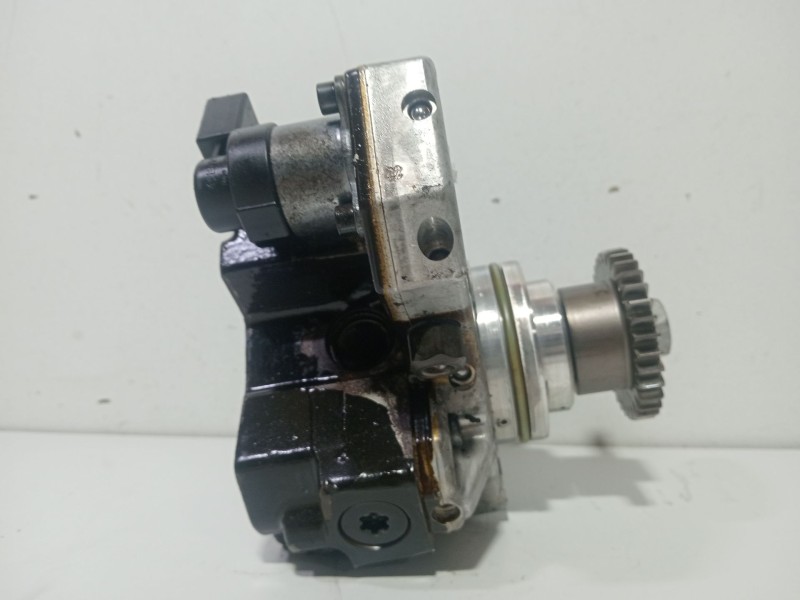 Recambio de bomba inyeccion para mercedes-benz clase m (w164) 3.0 cdi cat referencia OEM IAM A6420700501  