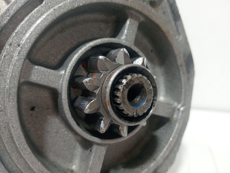 Recambio de motor arranque para kia sorento 2.5 crdi referencia OEM IAM 361004A100  