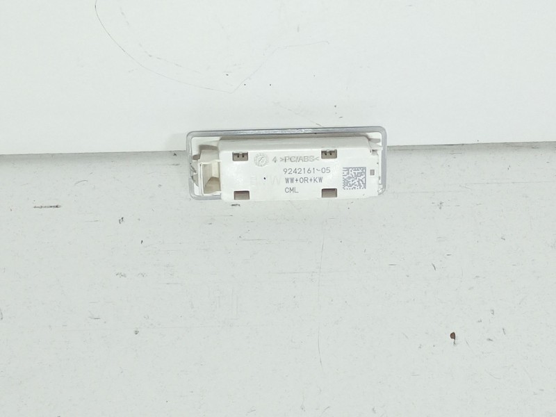 Recambio de piloto matricula para bmw 3 (f30, f80) 318 d referencia OEM IAM 924216105  