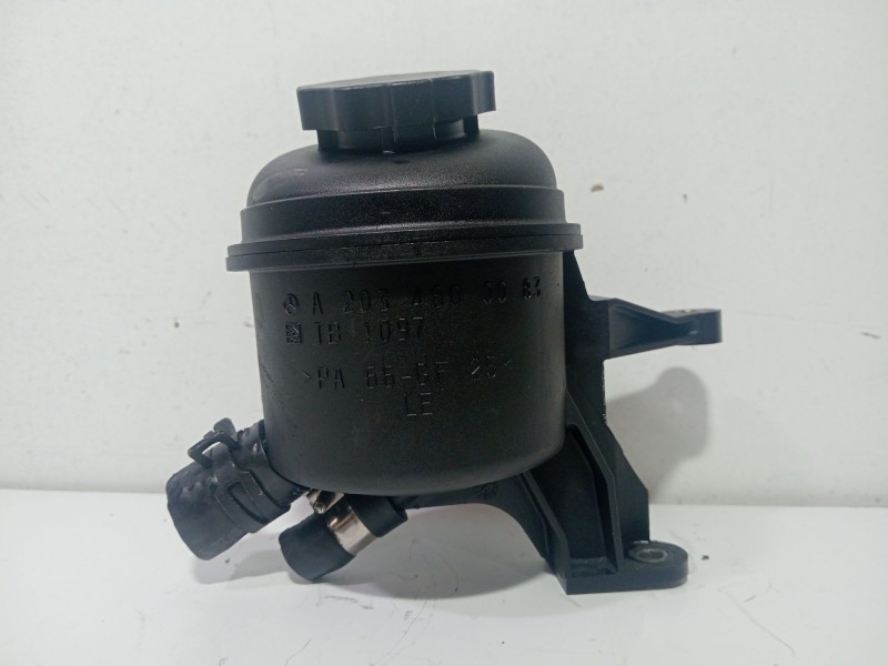 Recambio de deposito servo para mercedes-benz clase c (w203) c 200 cdi (203.004) referencia OEM IAM A2034600083  