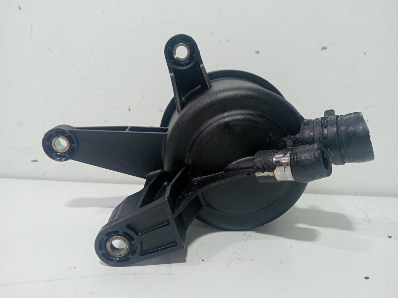 Recambio de deposito servo para mercedes-benz clase c (w203) c 200 cdi (203.004) referencia OEM IAM A2034600083  