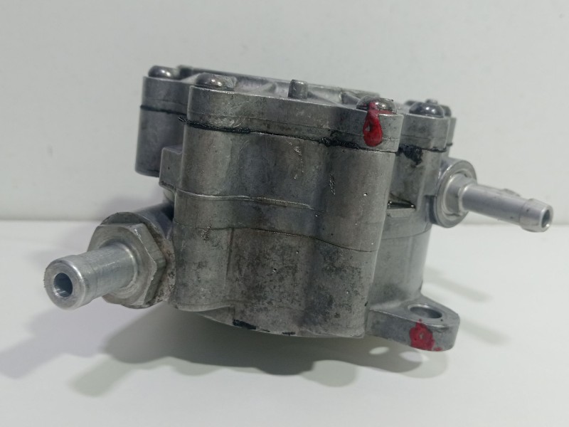 Recambio de depresor freno / bomba vacio para seat leon (1p1) 2.0 tdi referencia OEM IAM 03G145209  