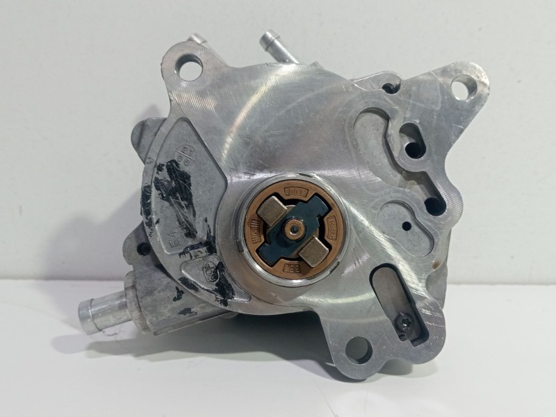 Recambio de depresor freno / bomba vacio para seat leon (1p1) 2.0 tdi referencia OEM IAM 03G145209  