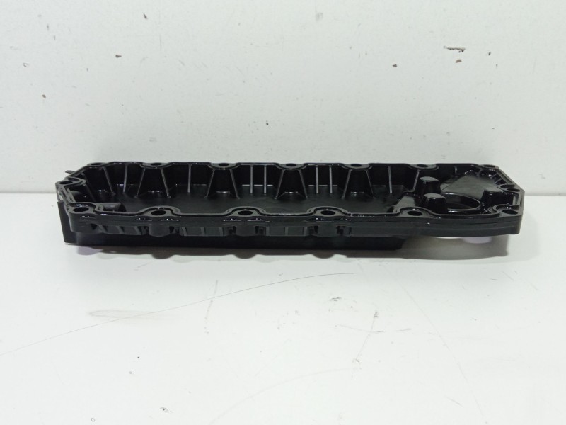 Recambio de carter para mercedes-benz clase e (w213) e 220 d (213.004) referencia OEM IAM A6540107100  