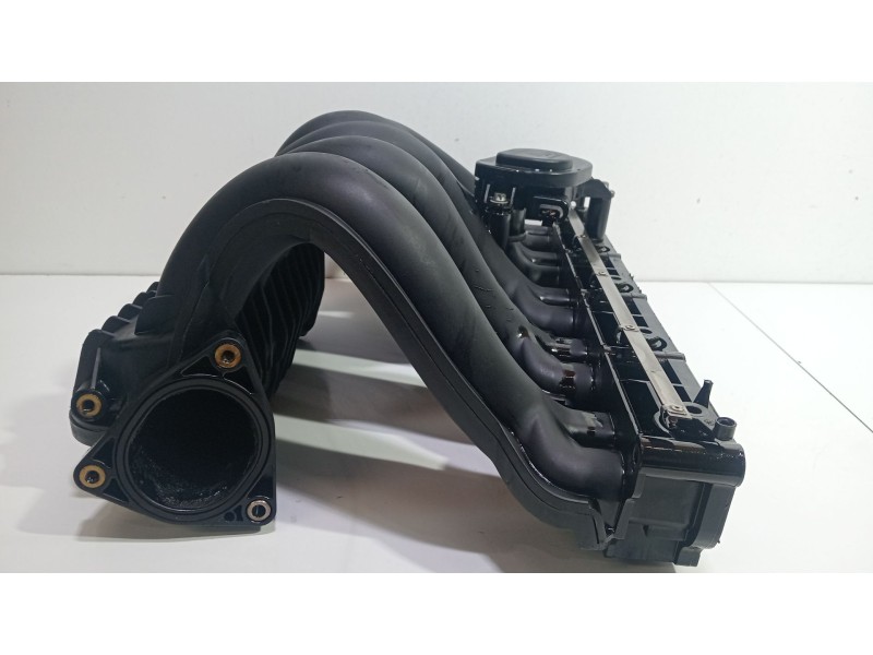 Recambio de colector admision para mercedes-benz clase m (w163) ml 270 cdi (163.113) referencia OEM IAM A61209037  
