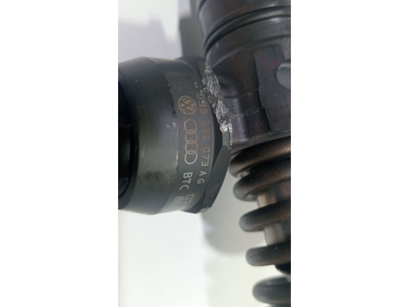 Recambio de inyector para volkswagen golf v (1k1) 1.9 tdi 4motion referencia OEM IAM 038130073AG  