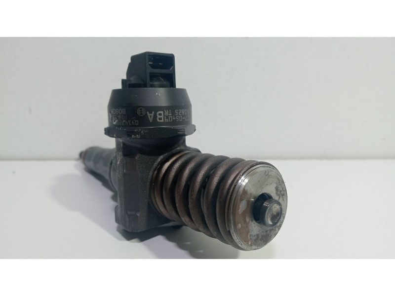 Recambio de inyector para volkswagen golf v (1k1) 1.9 tdi 4motion referencia OEM IAM 038130073AG  
