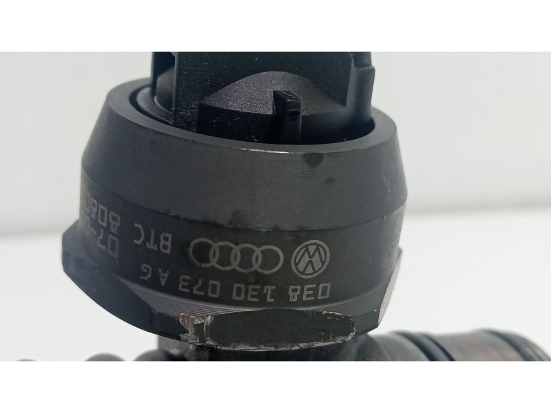 Recambio de inyector para volkswagen golf v (1k1) 1.9 tdi 4motion referencia OEM IAM 038130073AG  