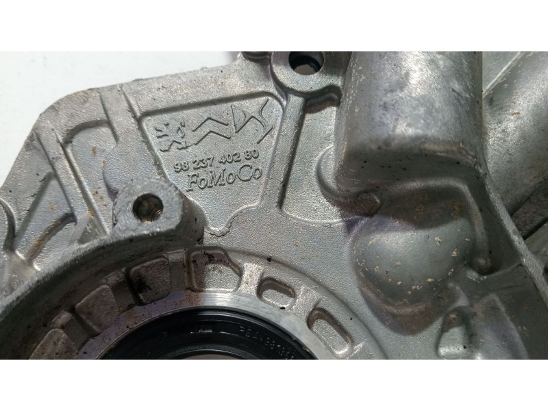 Recambio de bomba aceite para citroën c3 iii van (sx_, sy_) 1.2 vti referencia OEM IAM 9823740280  