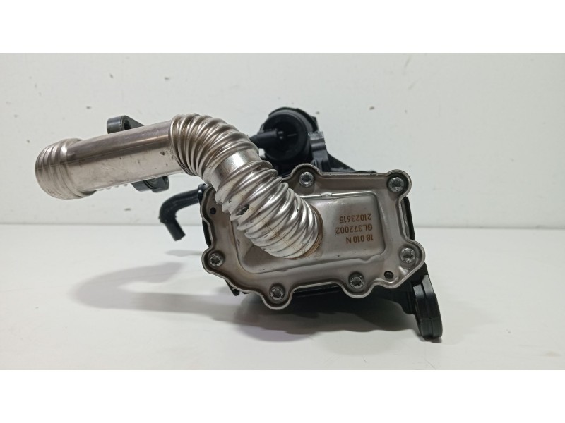 Recambio de valvula egr para peugeot 3008 referencia OEM IAM 9813050280  