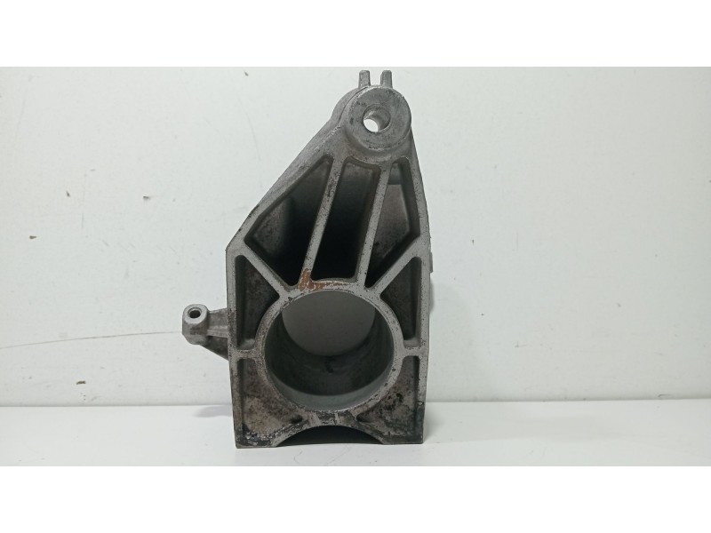 Recambio de soporte motor izquierdo para mercedes-benz sprinter ii james cook (906) 313 cdi compact referencia OEM IAM A64622304