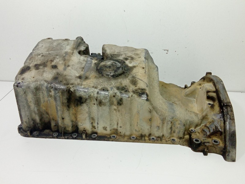 Recambio de carter para mercedes-benz sprinter 02.00  caja abierta, doble cab. 213 cdi (901.6/902.621-622) referencia OEM IAM R6