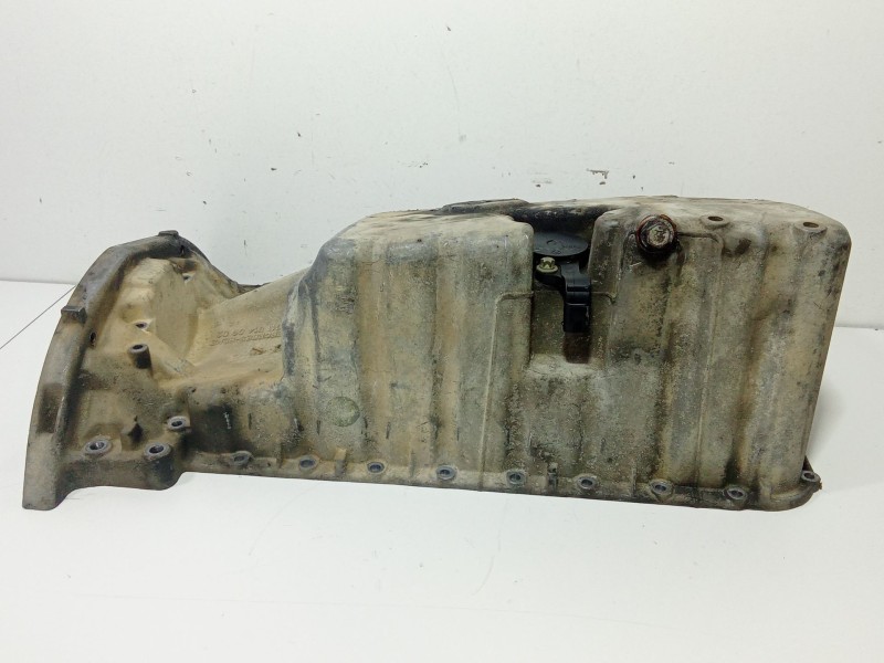 Recambio de carter para mercedes-benz sprinter 02.00  caja abierta, doble cab. 213 cdi (901.6/902.621-622) referencia OEM IAM R6