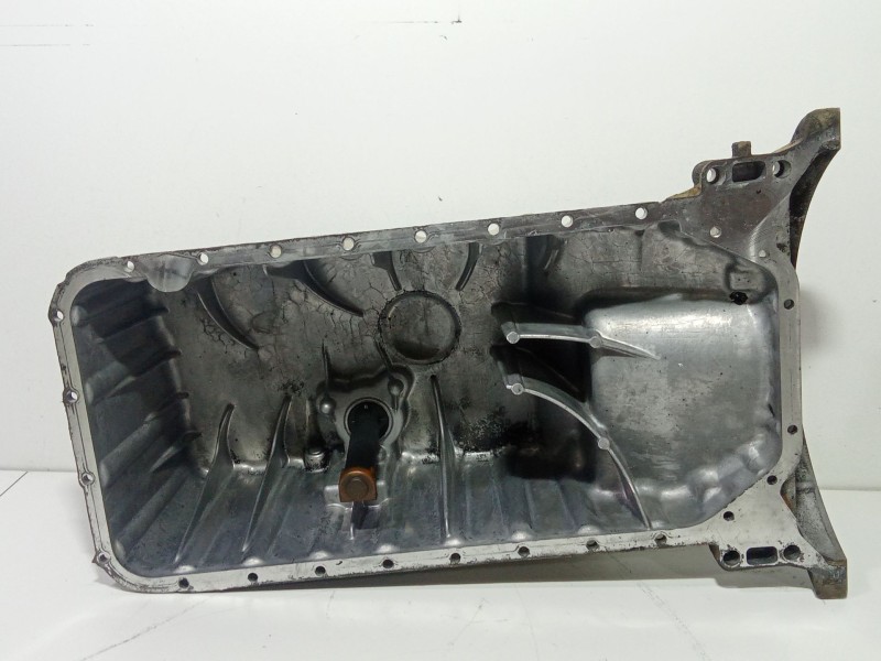 Recambio de carter para mercedes-benz sprinter 02.00  caja abierta, doble cab. 213 cdi (901.6/902.621-622) referencia OEM IAM R6