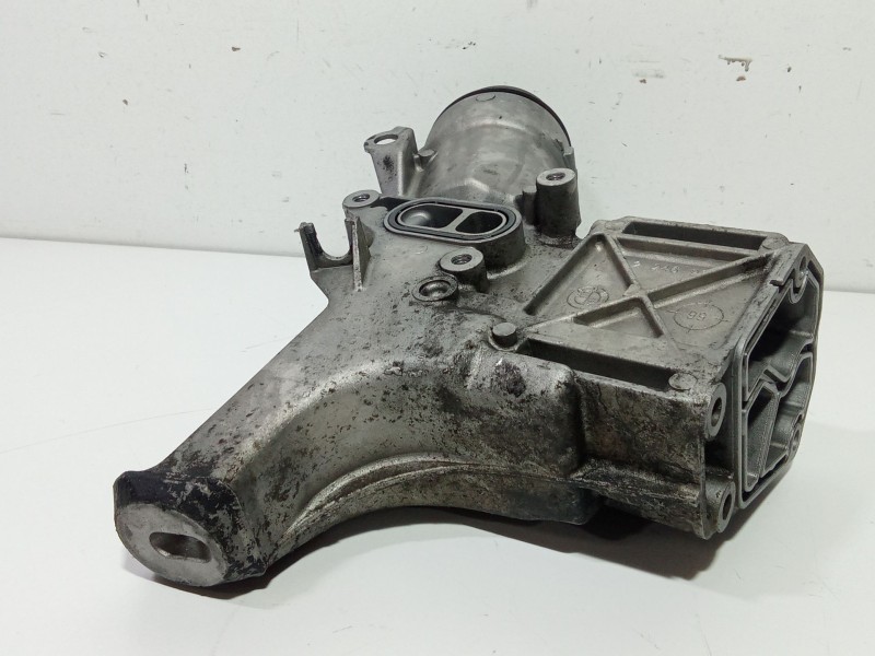 Recambio de soporte filtro aceite para bmw serie 3 berlina (e46) 320d referencia OEM IAM 2246981  