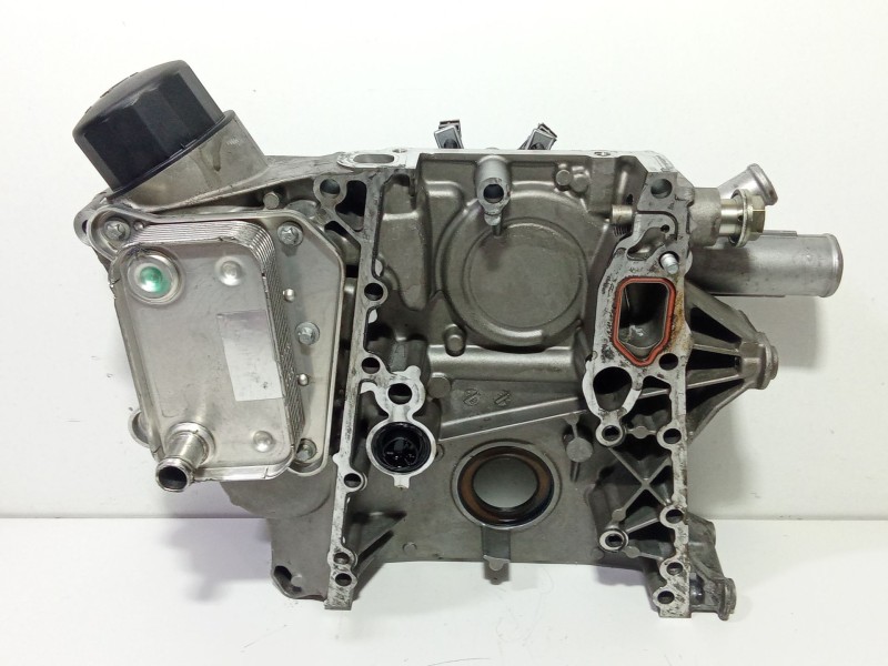 Recambio de tapa distribucion para mercedes-benz clase e (w210) e 200 cdi (210.007) referencia OEM IAM R6110150002  