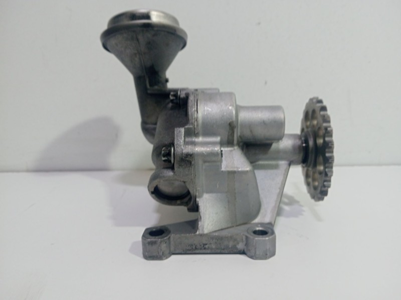 Recambio de bomba aceite para mercedes-benz clase e (w210) berlina diesel 220 cdi (210.006) referencia OEM IAM R6041810520  