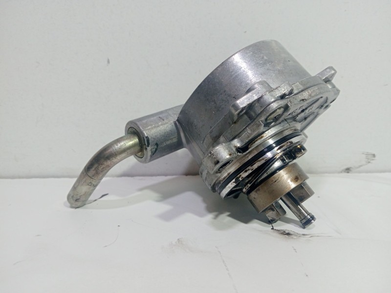 Recambio de depresor freno / bomba vacio para mercedes-benz clase e (w210) e 200 d (210.003) referencia OEM IAM A6112300065  