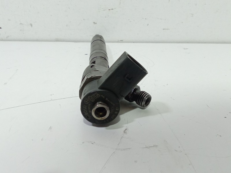 Recambio de inyector para mercedes-benz sprinter 02.00  caja abierta 2.2 cdi cat referencia OEM IAM A6110701687  