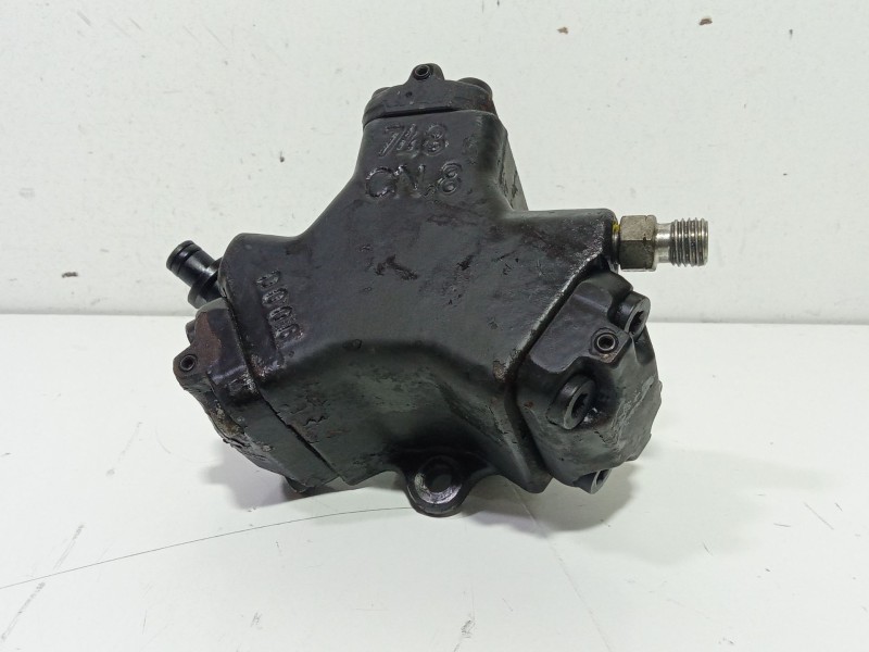 Recambio de bomba inyeccion para mercedes-benz clase c (w203) c 220 cdi (203.006) referencia OEM IAM a6110700501  