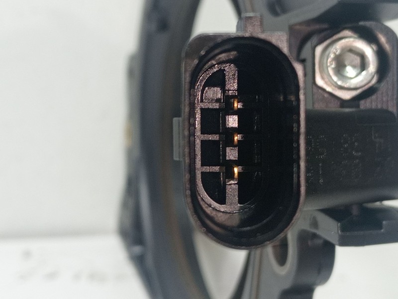 Recambio de sensor para volkswagen golf v (1k1) 2.0 tdi referencia OEM IAM 038103173  