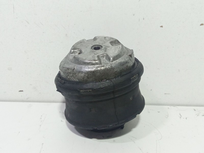 Recambio de soporte motor para mercedes-benz clase c (w204) c 200 cdi (204.007, 204.006) referencia OEM IAM A2102401217  