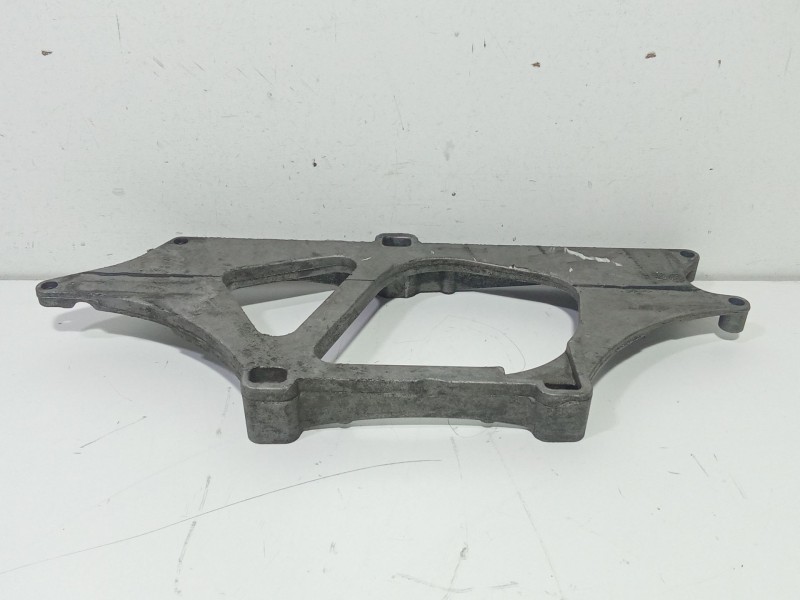 Recambio de enfriador egr para volkswagen amarok (2ha, 2hb, s1b, s6b, s7a, s7b) 2.0 tdi referencia OEM IAM 03L131535E  