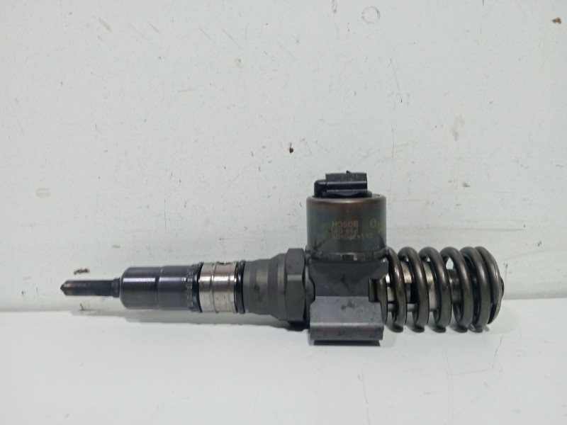 Recambio de inyector para seat leon (1p1) 2.0 tdi referencia OEM IAM 03G130073G  