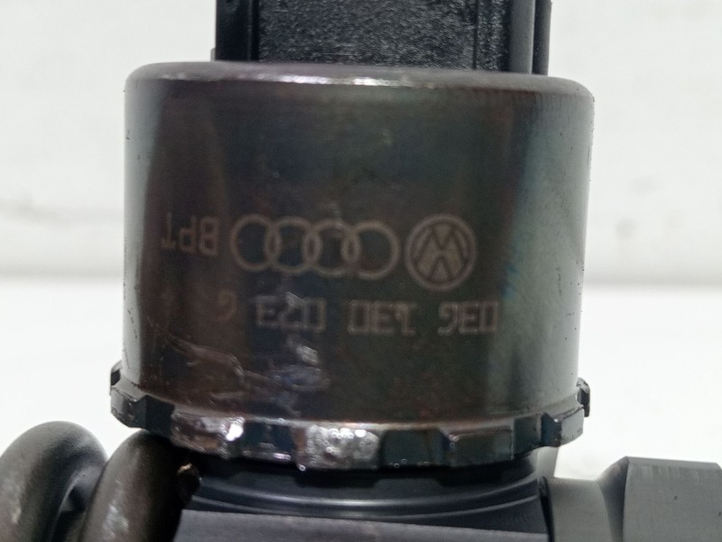 Recambio de inyector para seat leon (1p1) 2.0 tdi referencia OEM IAM 03G130073G  
