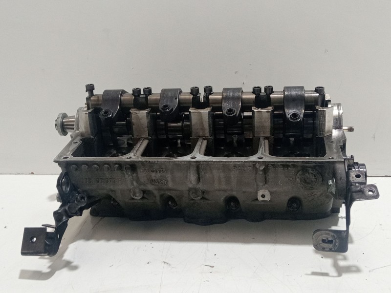 Recambio de culata para volkswagen golf v (1k1) 1.9 tdi referencia OEM IAM 038103373R  