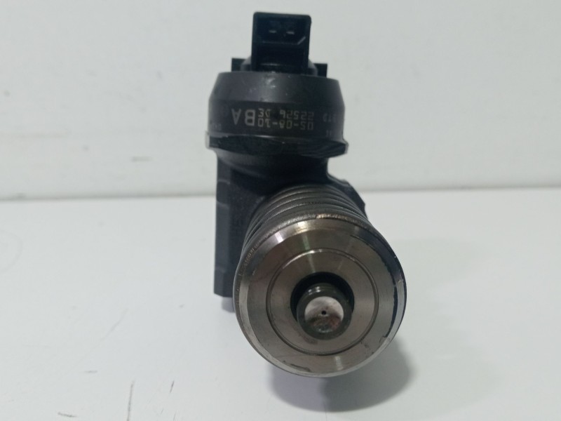 Recambio de inyector para volkswagen golf v (1k1) 1.9 tdi 4motion referencia OEM IAM 038130073AG  