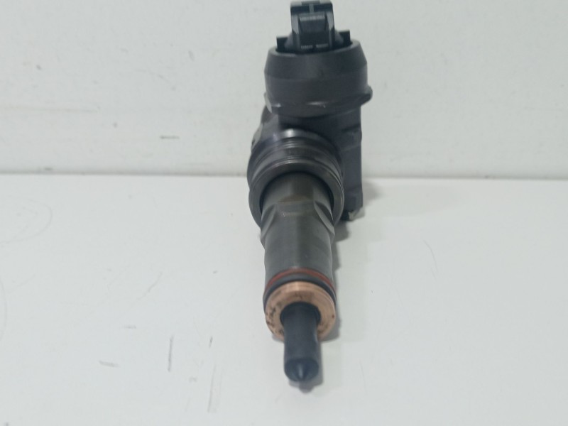 Recambio de inyector para volkswagen golf v (1k1) 1.9 tdi 4motion referencia OEM IAM 038130073AG  