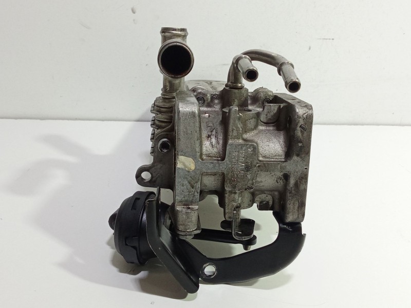 Recambio de enfriador egr para volkswagen golf v (1k1) 1.9 tdi referencia OEM IAM 038131513AD  