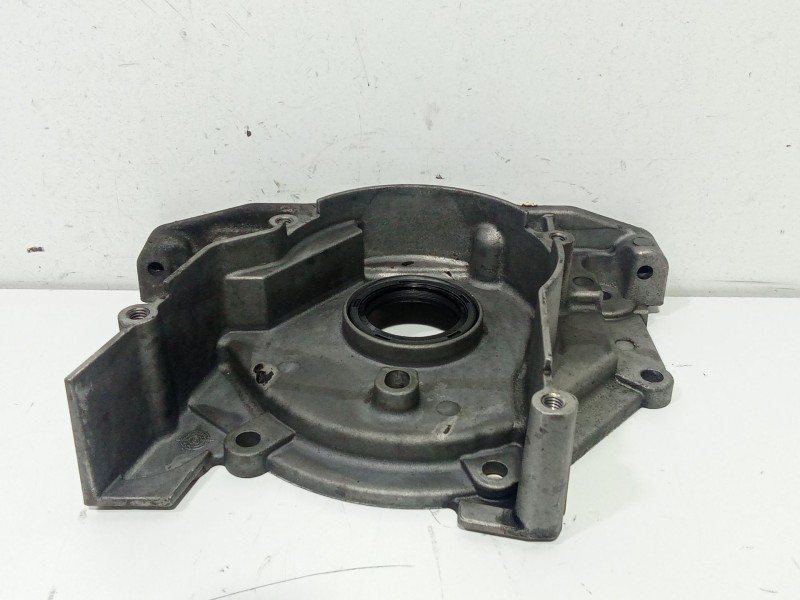 Recambio de tapa distribucion para volkswagen passat b6 (3c2) 2.0 tdi referencia OEM IAM 03G103153B  