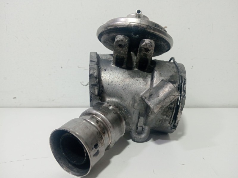 Recambio de valvula egr para mercedes-benz clase c (w203) c 220 cdi (203.006) referencia OEM IAM   