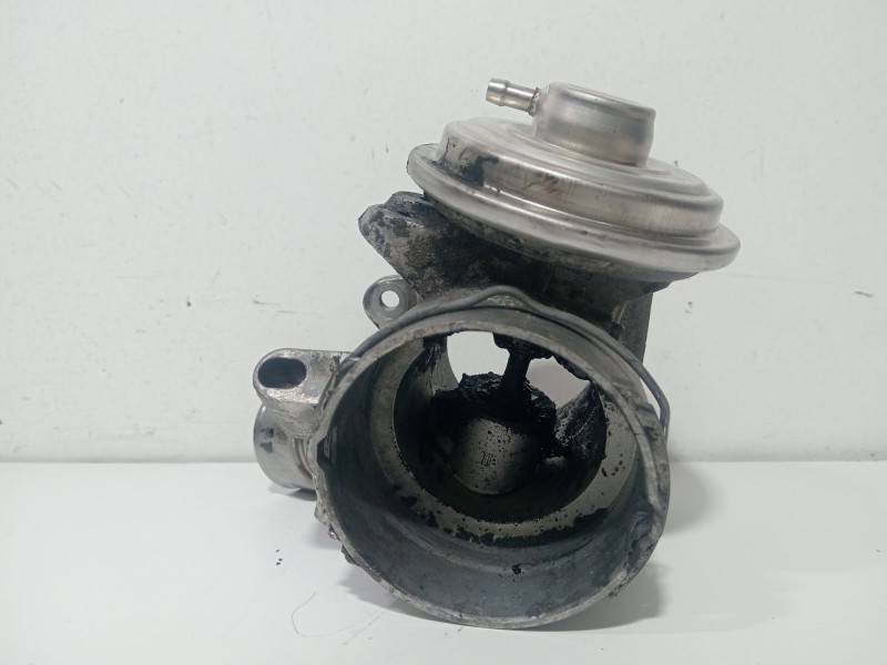 Recambio de valvula egr para mercedes-benz clase c (w203) c 220 cdi (203.006) referencia OEM IAM   