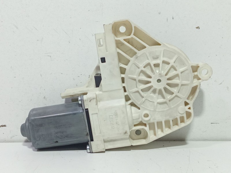 Recambio de motor elevalunas delantero derecho para audi a5 (8t3) 2.0 tdi referencia OEM IAM 8T0959802B  