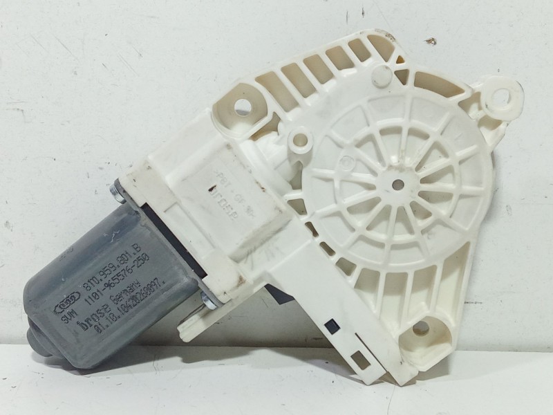 Recambio de motor elevalunas delantero izquierdo para audi a5 (8t3) 2.0 tdi referencia OEM IAM 8T0959801B  