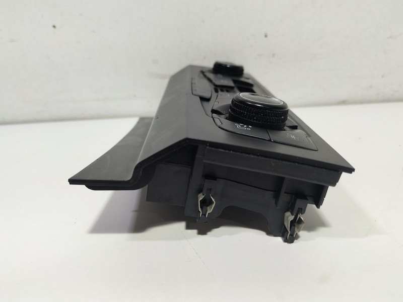 Recambio de mando climatizador para audi a5 (8t3) 2.0 tdi referencia OEM IAM 8T2820043AG  