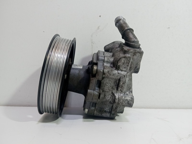 Recambio de bomba direccion para audi a5 (8t3) 2.0 tdi referencia OEM IAM 8k0145154G  